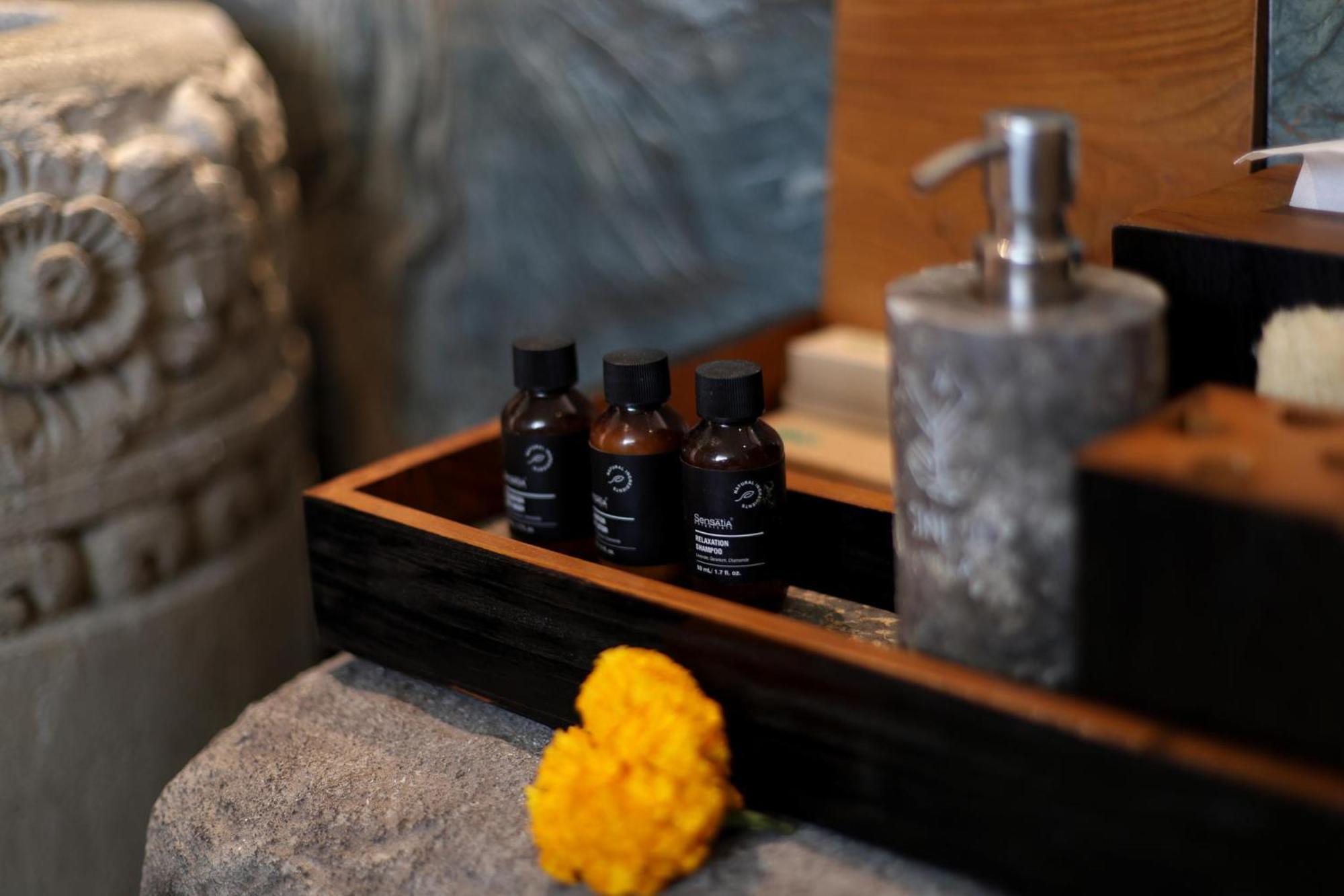 Sini Vie Luxury Resort & Spa Seminyak By Ini Vie Hospitality (Adults Only) Экстерьер фото