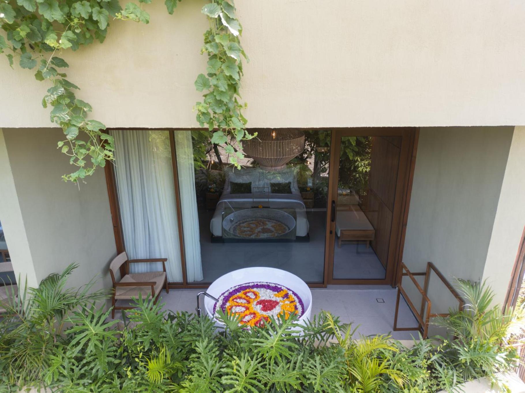 Sini Vie Luxury Resort & Spa Seminyak By Ini Vie Hospitality (Adults Only) Экстерьер фото
